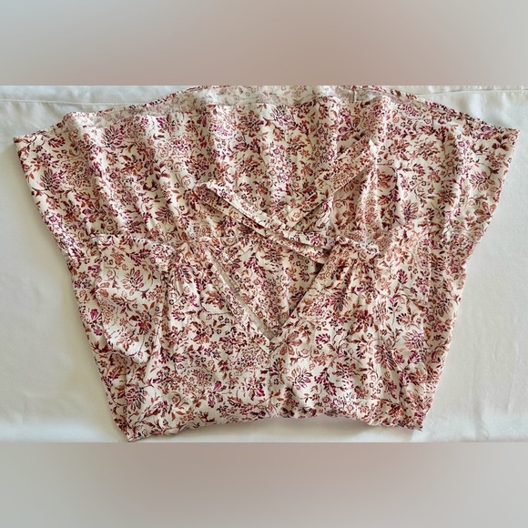 Isabel Maternity by Ingrid & Isabel Red and White Flutter Sleeve Sundress (745) - Picture 11 of 14